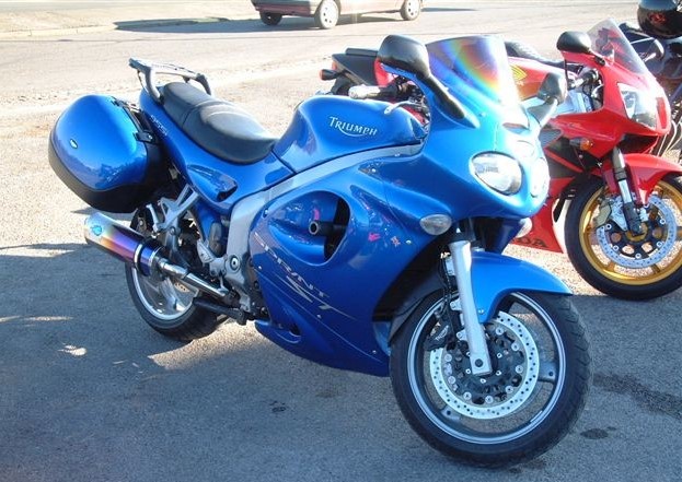 Triumph Sprint ST 955i Triumph Sprint ST 955i