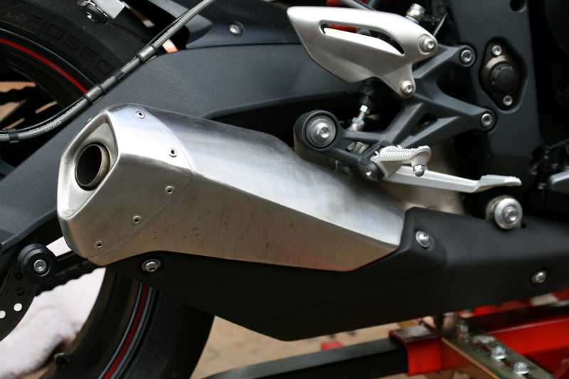 Original Triumph Street Triple R Exhaust Original Triumph Street Triple R Exhaust