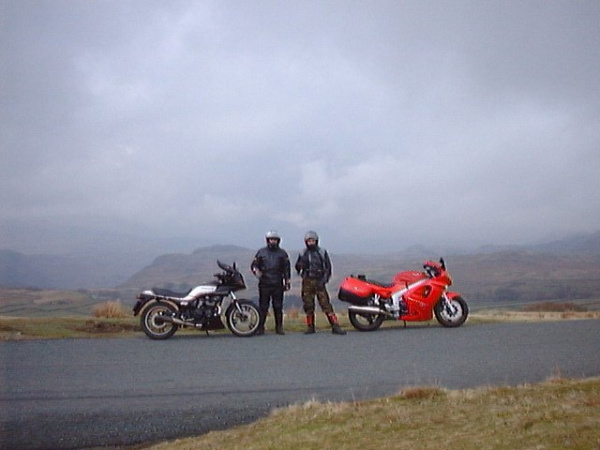 Zoom in Lhardknott1.jpg