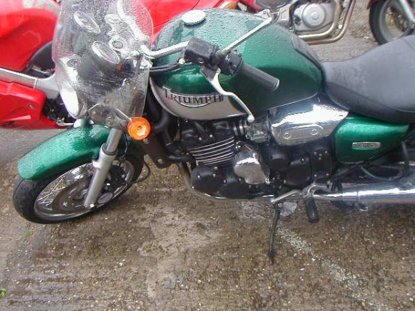 Zoom in Llittle_hanks_thunderbird2.jpg
