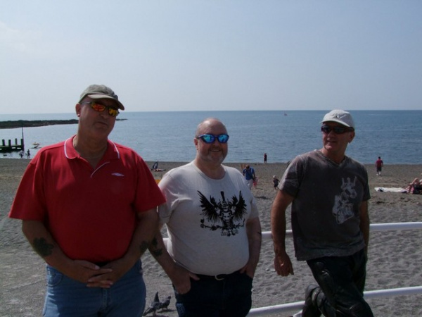 Bonzo, Bob and Chinny in Aberystwyth