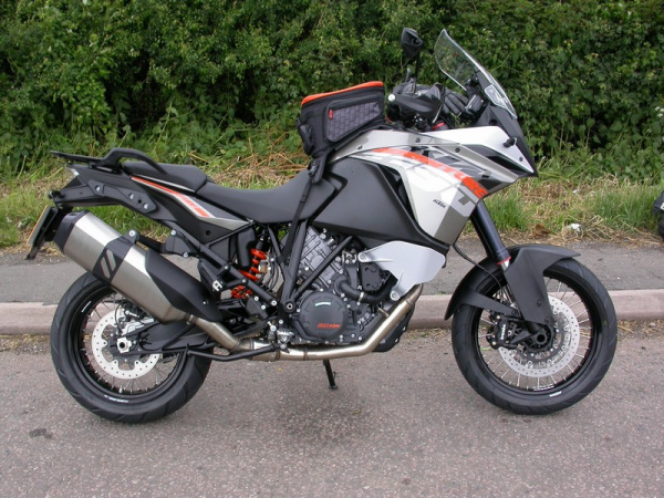 Zoom in KTM 1190 Adventure