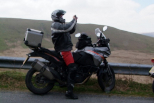 Zoom in KTM 1190 Adventure