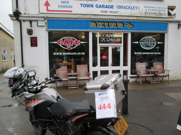 Zoom in KTM 1190 Adventure outside Skins Cafe in Brackley