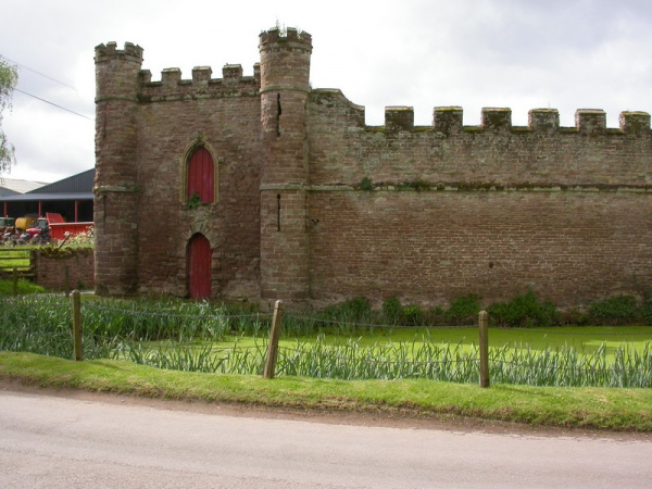 Bollitree Castle