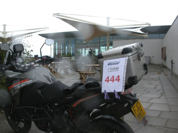 Zoom in KTM 1190 Adventure at Dunstable Downs