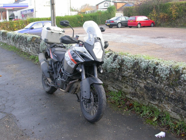 Zoom in Steve's KTM 1190 Adventure