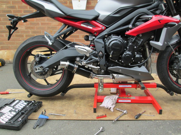 Zoom in Black Stubby Moto GP Exhaust
