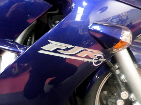 Zoom in Yamaha FJR1300