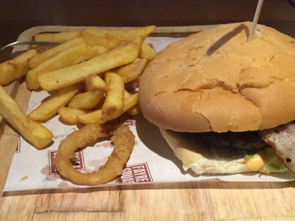 Zoom in Fayre Square Burger