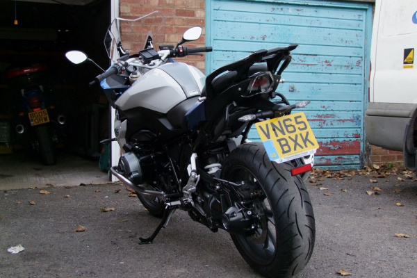 Zoom in Bob's BMW R1200RS