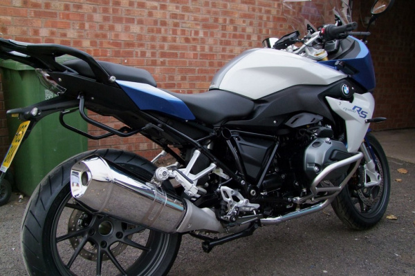Zoom in Bob's BMW R1200RS