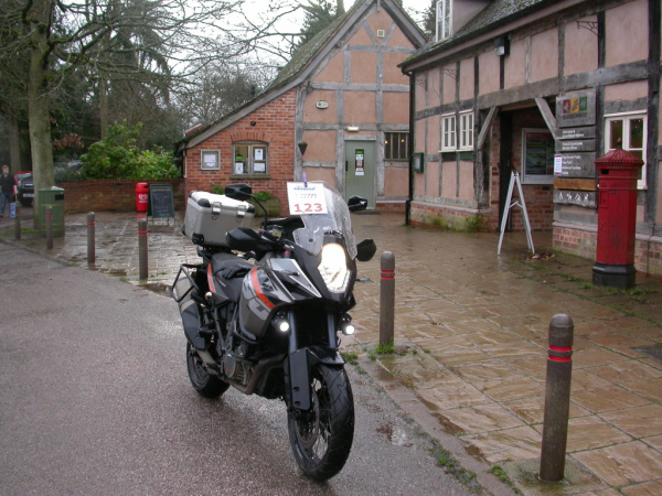 Zoom in Queenswood Cafe
