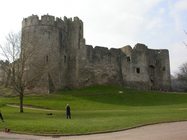 Zoom in Chepstow Castle
