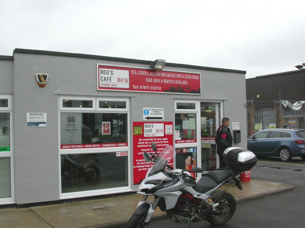 Zoom in Outside Reg's Cafe, Banbury