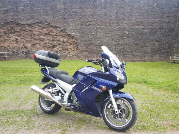 Zoom in Skenfrith Castle