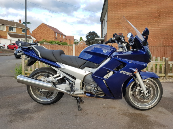 Zoom in Yamaha FJR1300