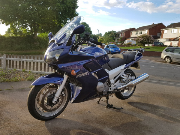 Zoom in Yamaha FJR1300