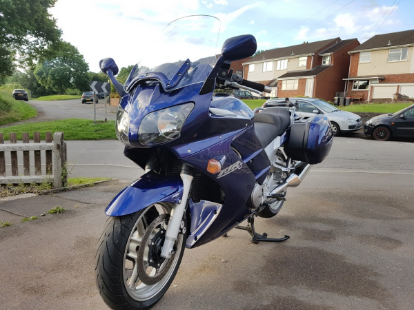 Zoom in Yamaha FJR1300