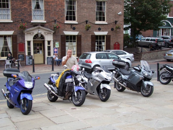 Zoom in Windsor’s Honda X11 at Ironbridge in 2001