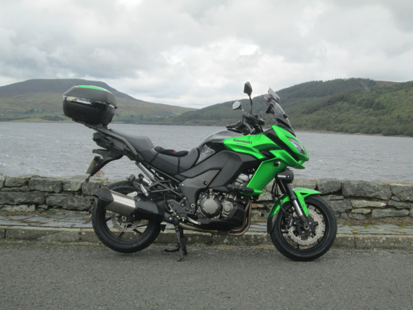 Zoom in Kawasaki Versys 1000 at Afon Tryweryn