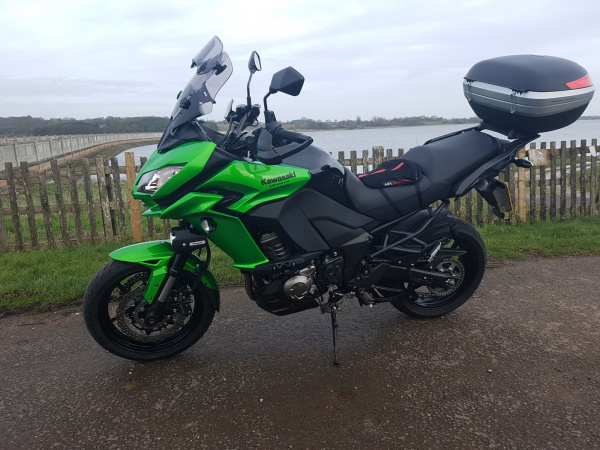 Zoom in Blithfield Reservoir - Kawasaki Versys 1000