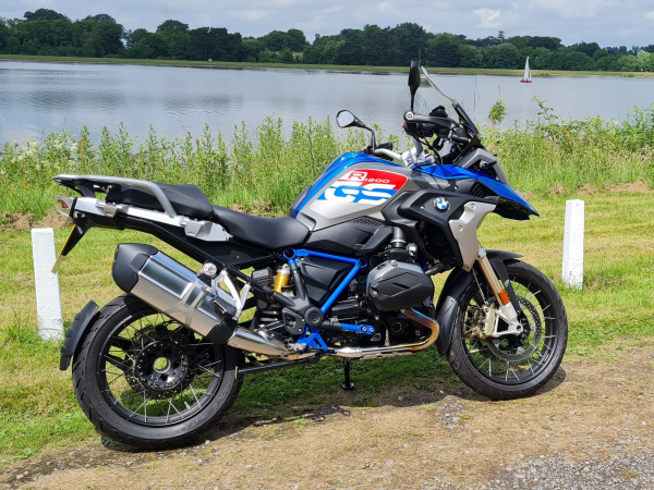 Zoom in BMW R1200GS Rallye