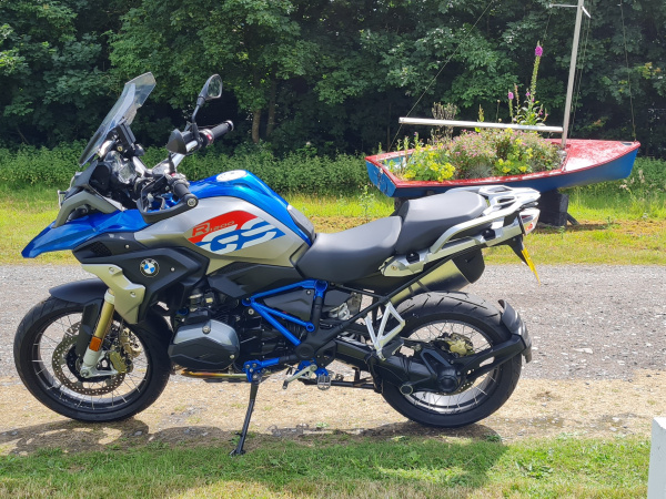 Zoom in BMW R1200GS Rallye