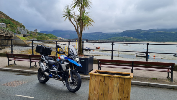 Zoom in Barmouth