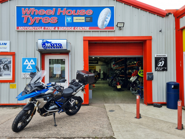 Wheel House Tyres on the BMW R1200GS