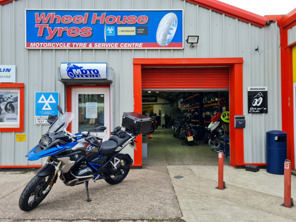 Zoom in Wheel House Tyres on the BMW R1200GS