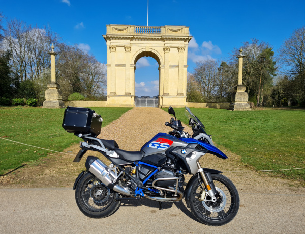 Stowe on the BMW R1200GS