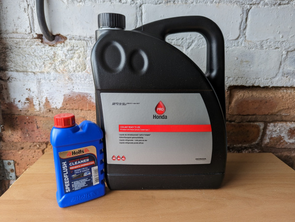 Zoom in Honda Coolant