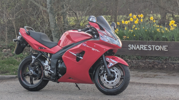 Zoom in Triumph Sprint ST 1050
