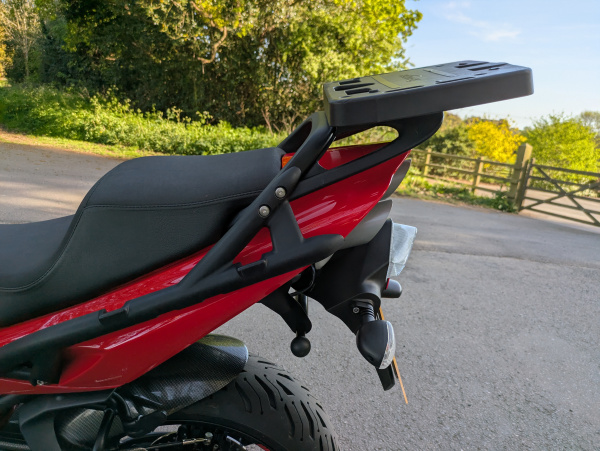 Zoom in Triumph Rear Rack