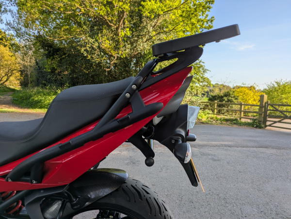 Zoom in Triumph Rear Rack