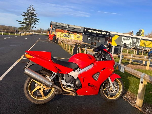 Honda VFR 800