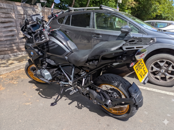 BMW-R1250GS-03