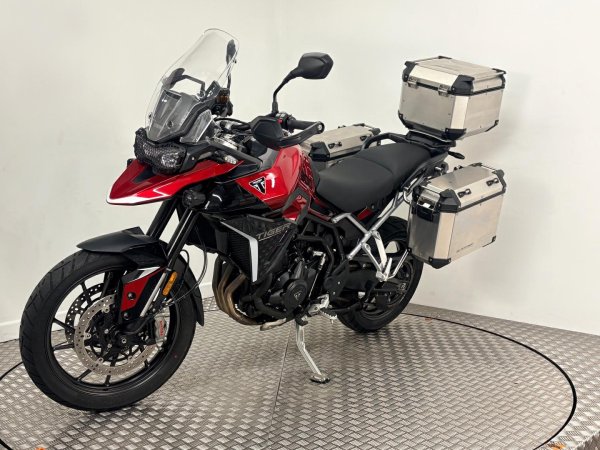 Triumph Tiger 900 GT Pro